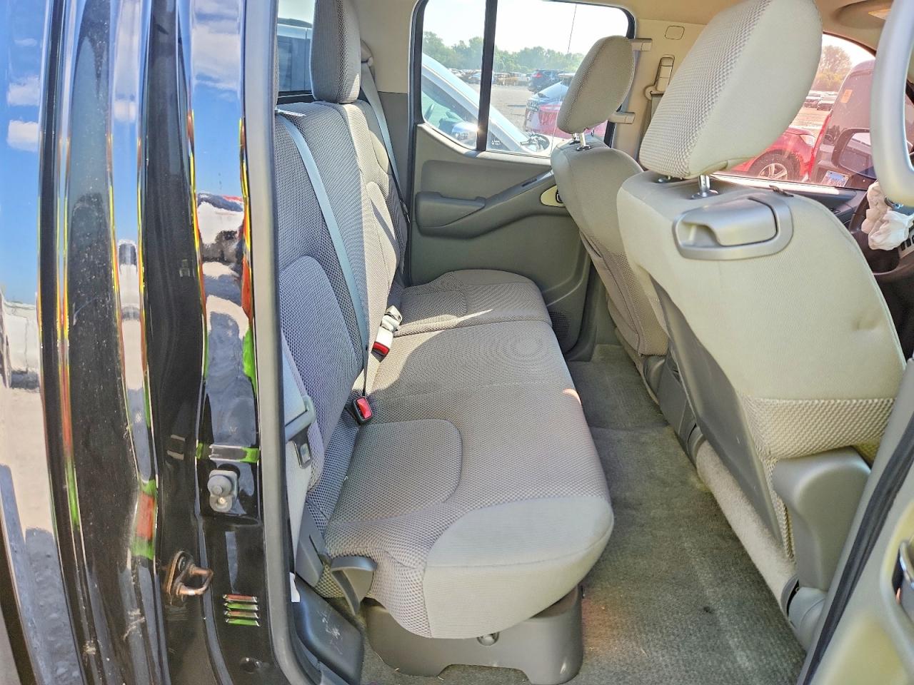 2014 NISSAN FRONTIER