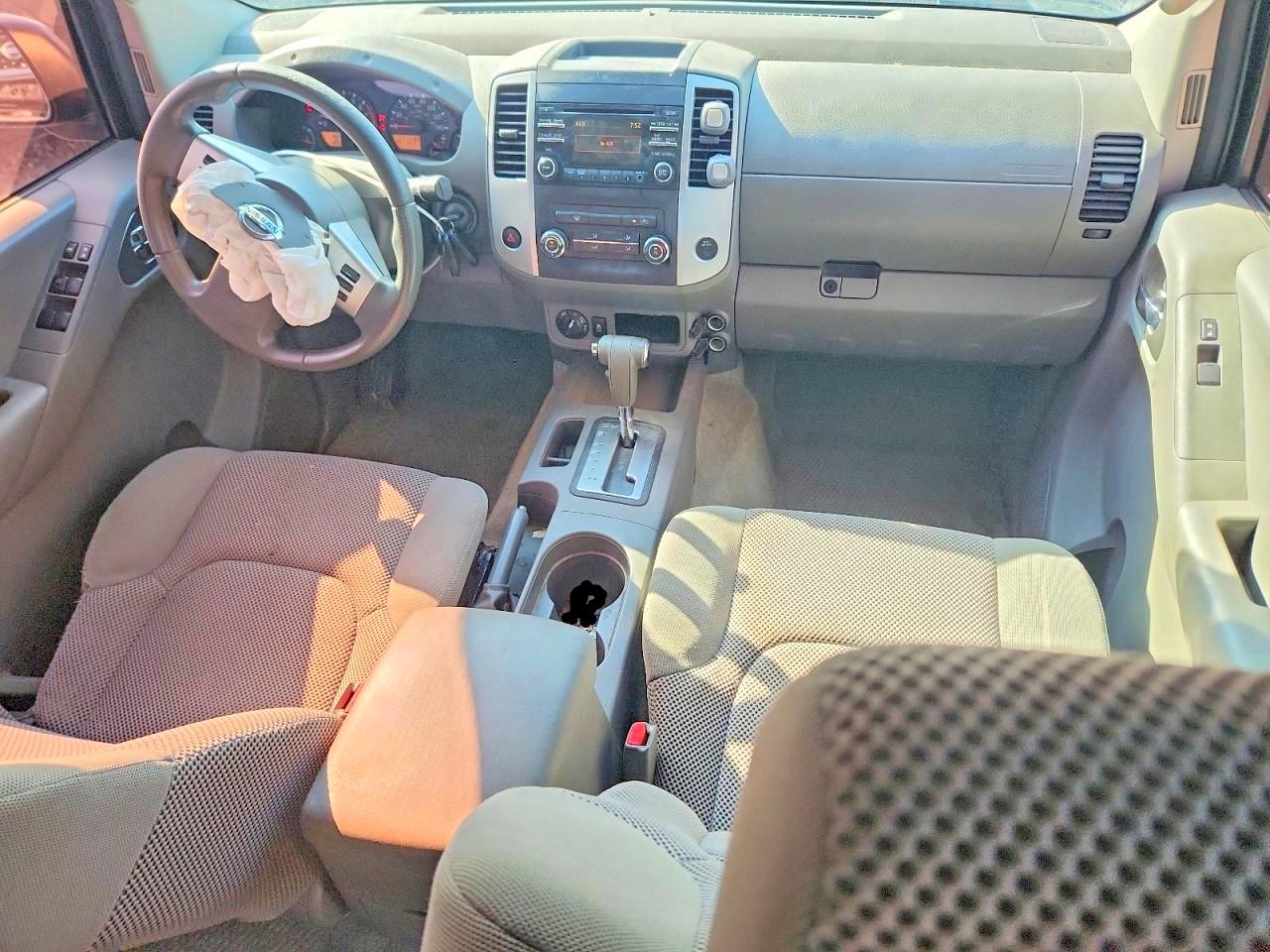 2014 NISSAN FRONTIER