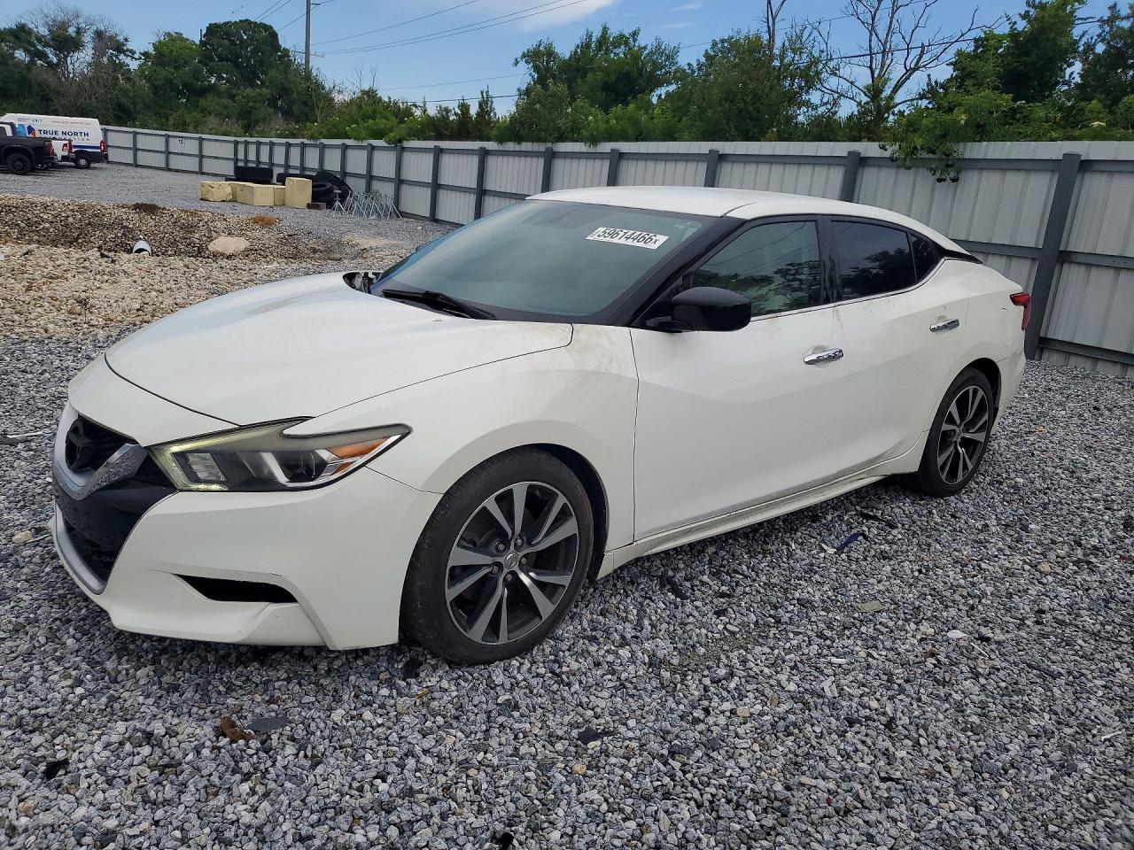 2017 NISSAN MAXIMA