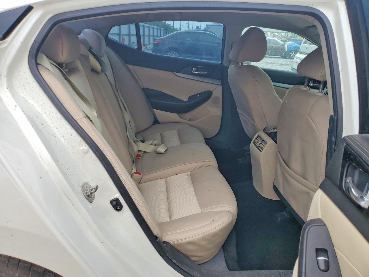2017 NISSAN MAXIMA