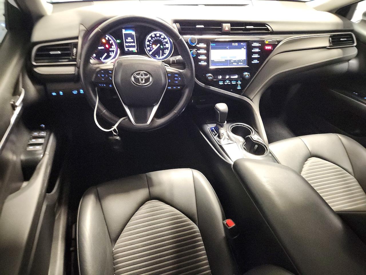 2019 TOYOTA CAMRY