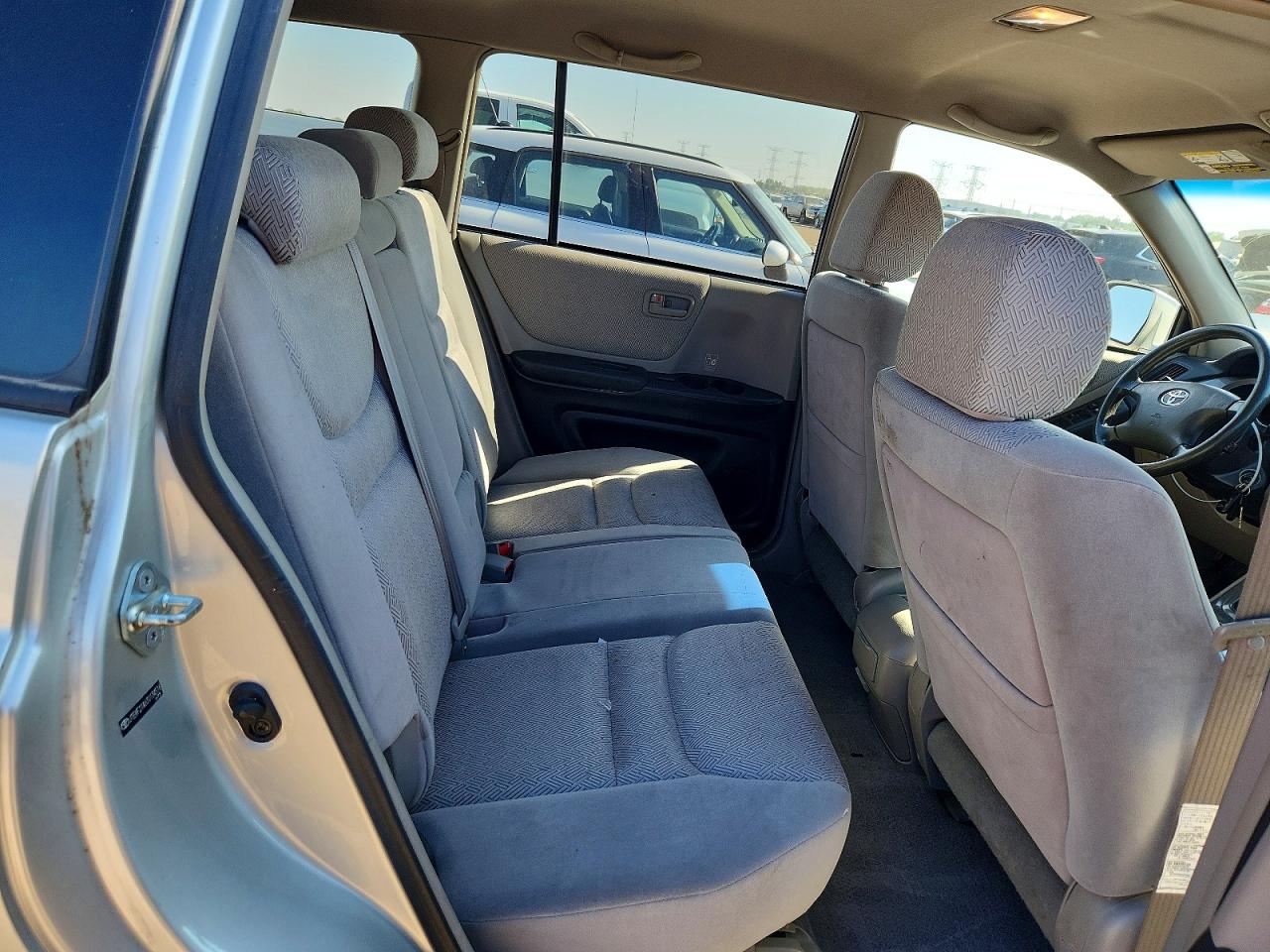2003 TOYOTA HIGHLANDER