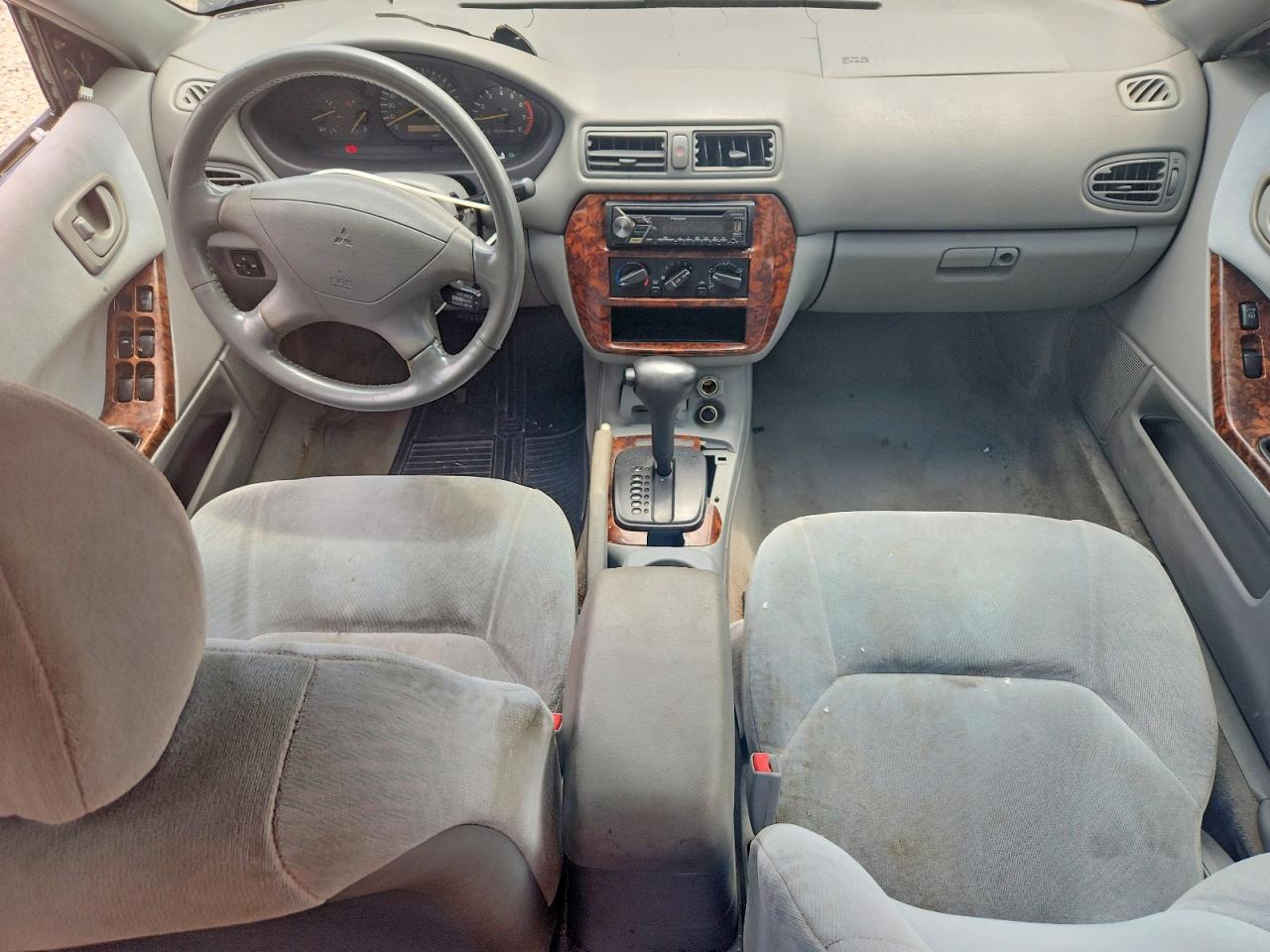 2000 MITSUBISHI GALANT ES