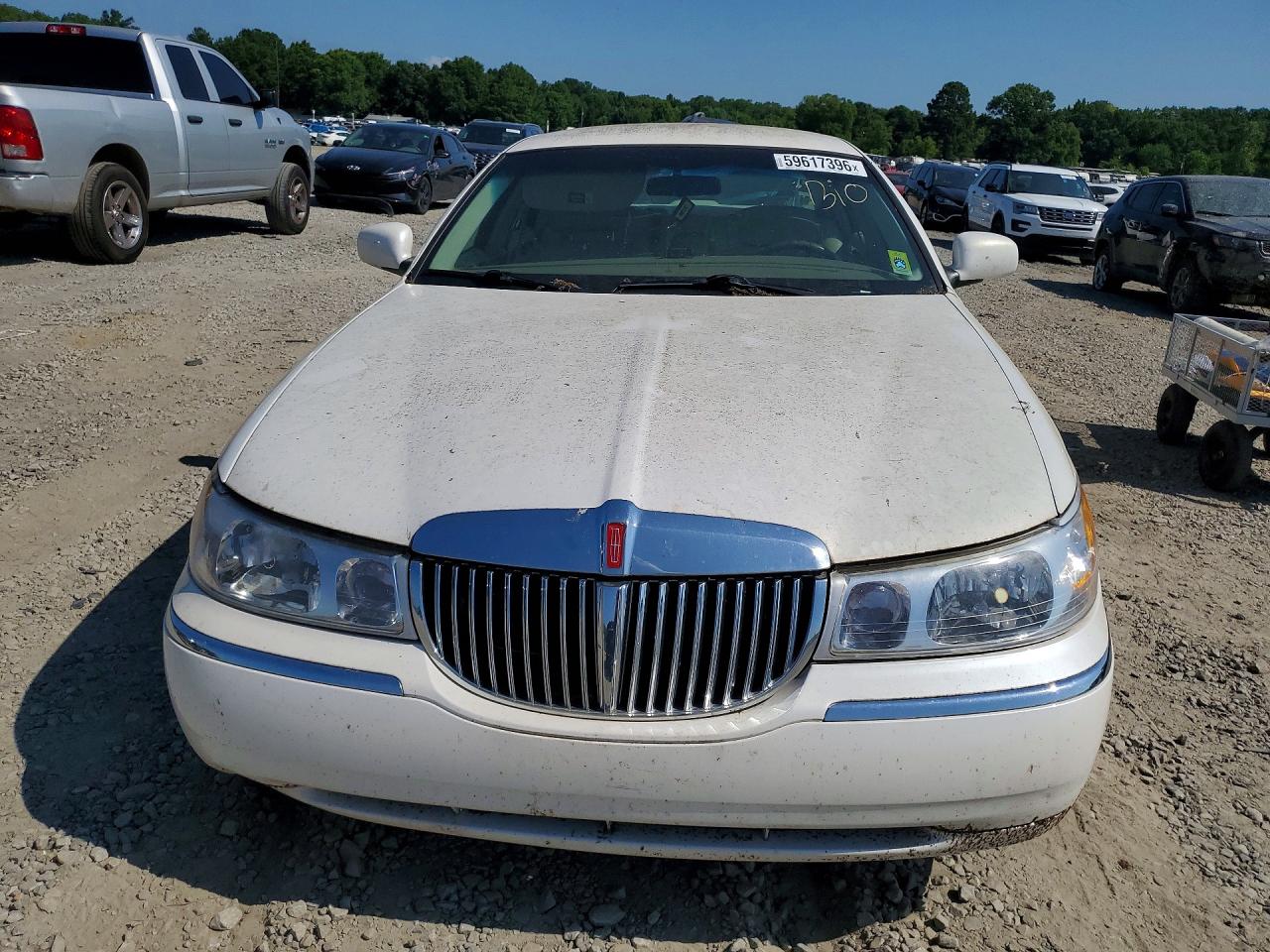 2000 LINCOLN TOWNCAR