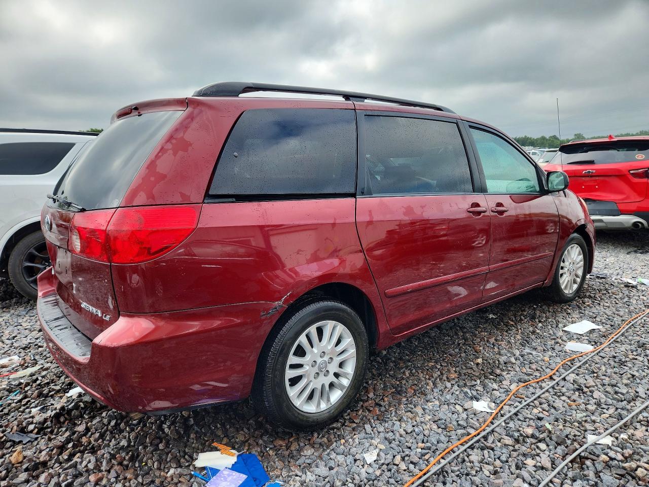 2007 TOYOTA SIENNA