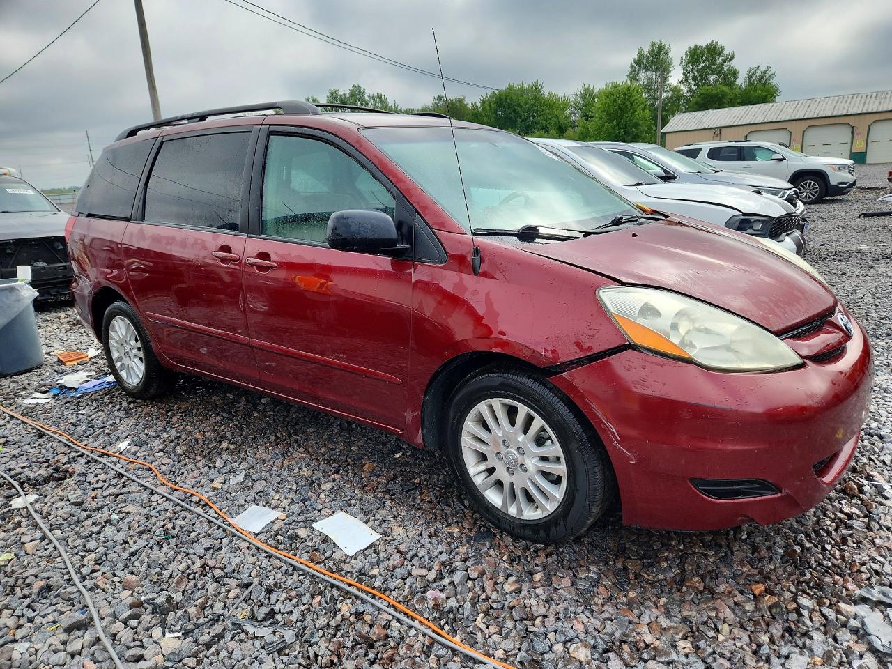2007 TOYOTA SIENNA