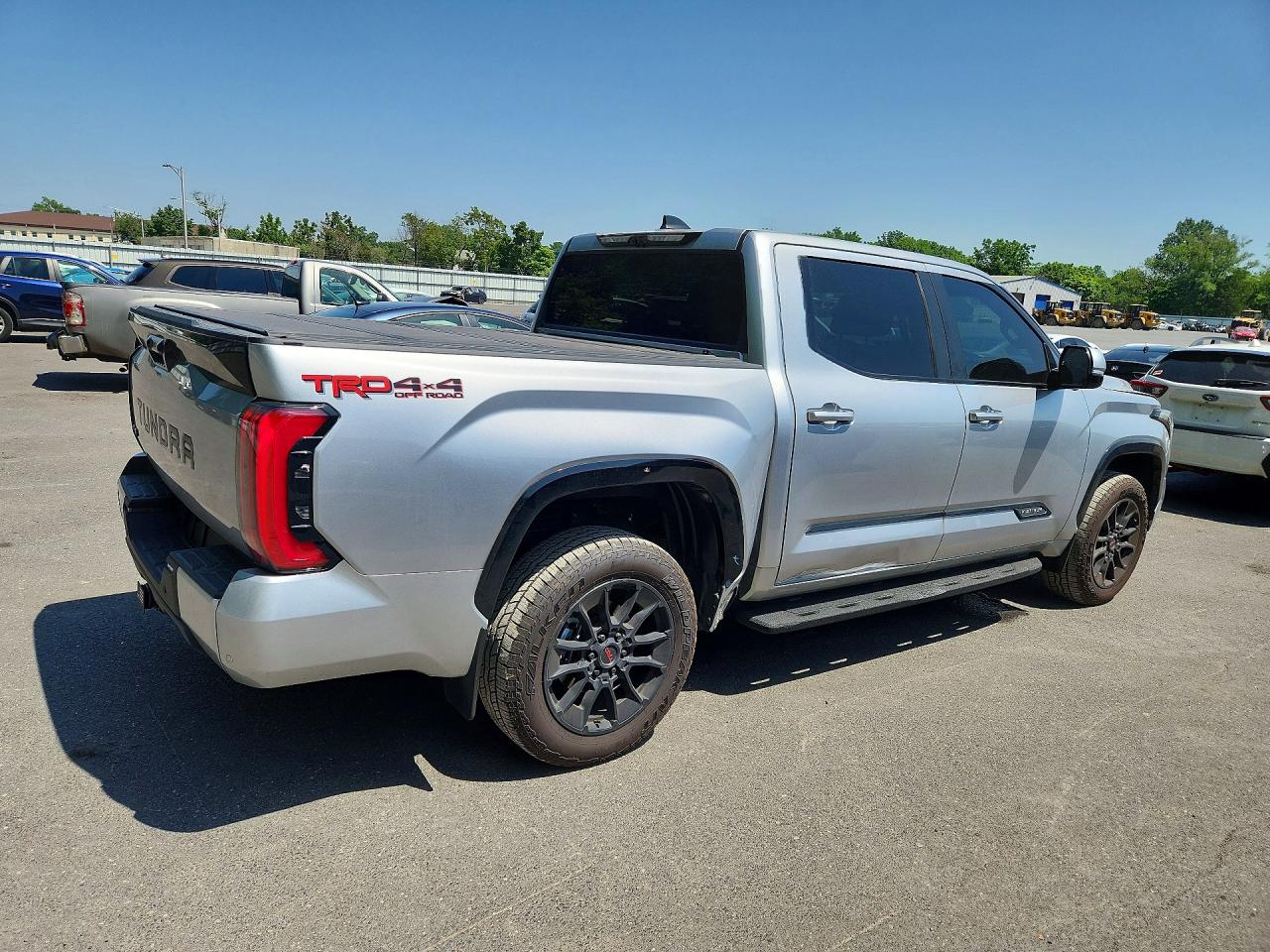 2024 TOYOTA TUNDRA