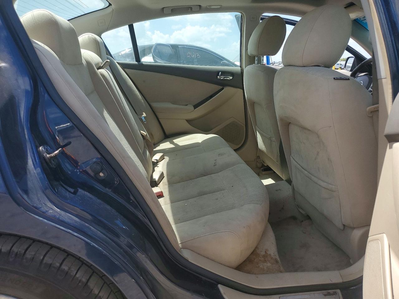 2010 NISSAN ALTIMA