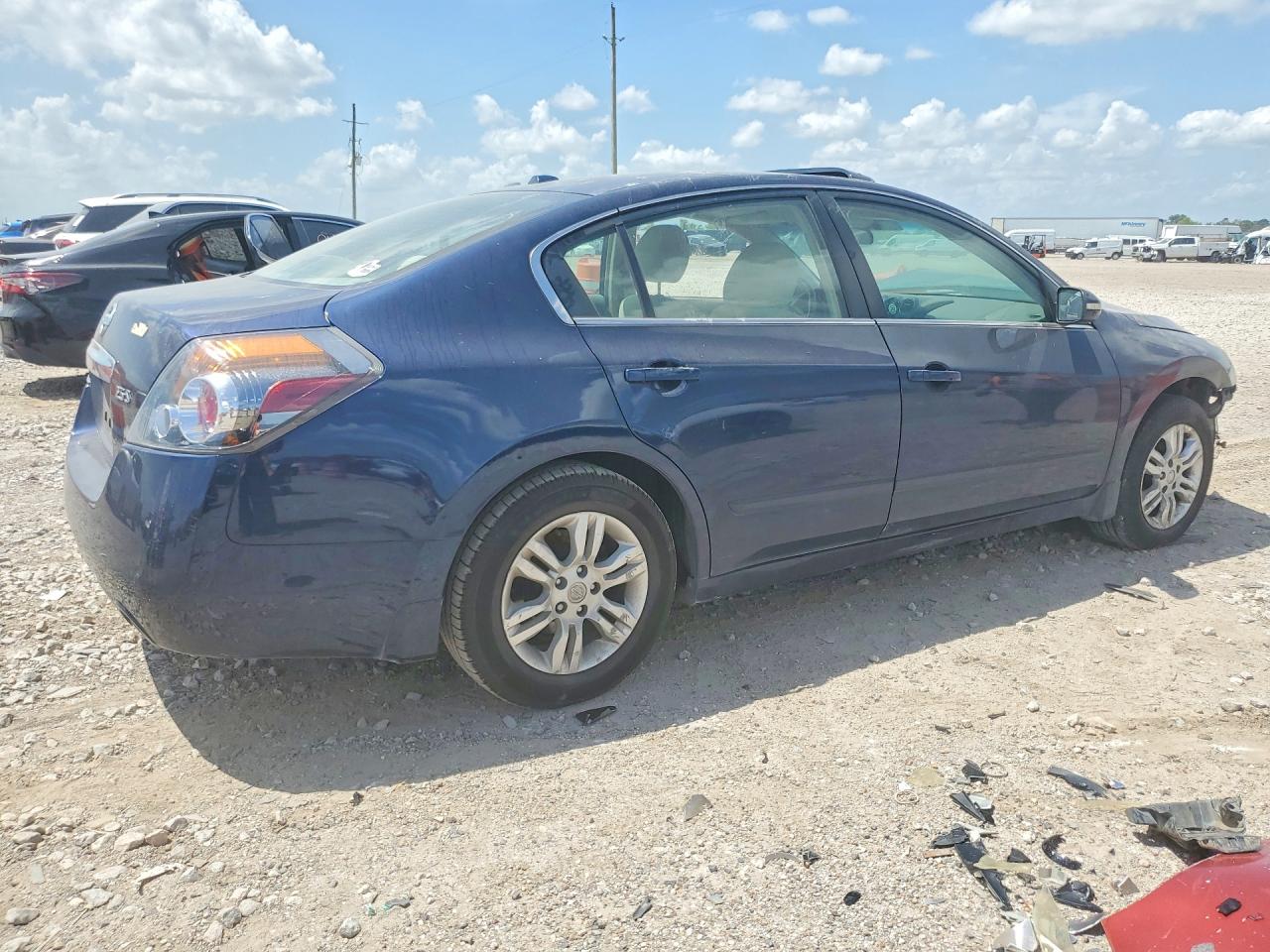 2010 NISSAN ALTIMA