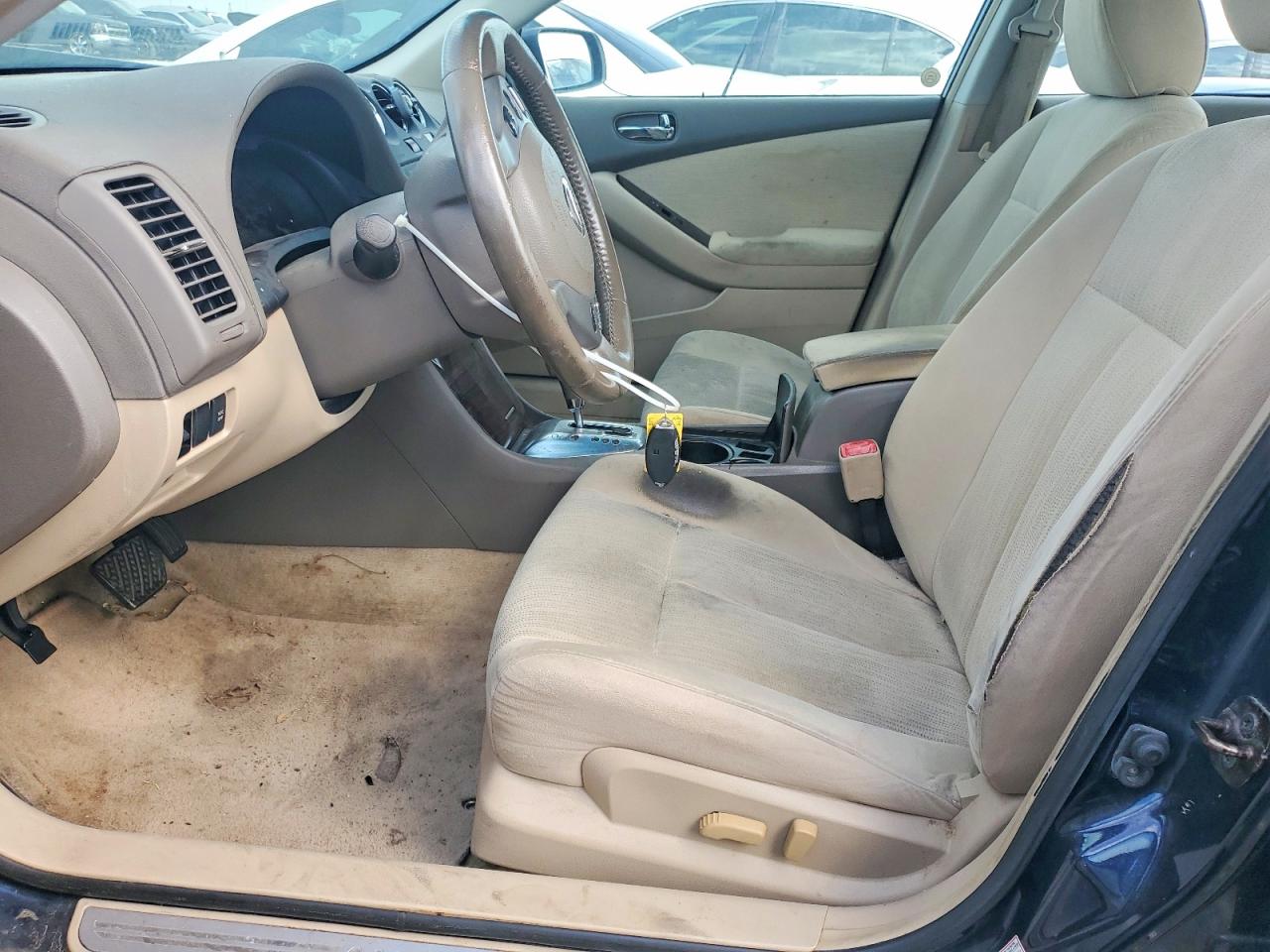 2010 NISSAN ALTIMA