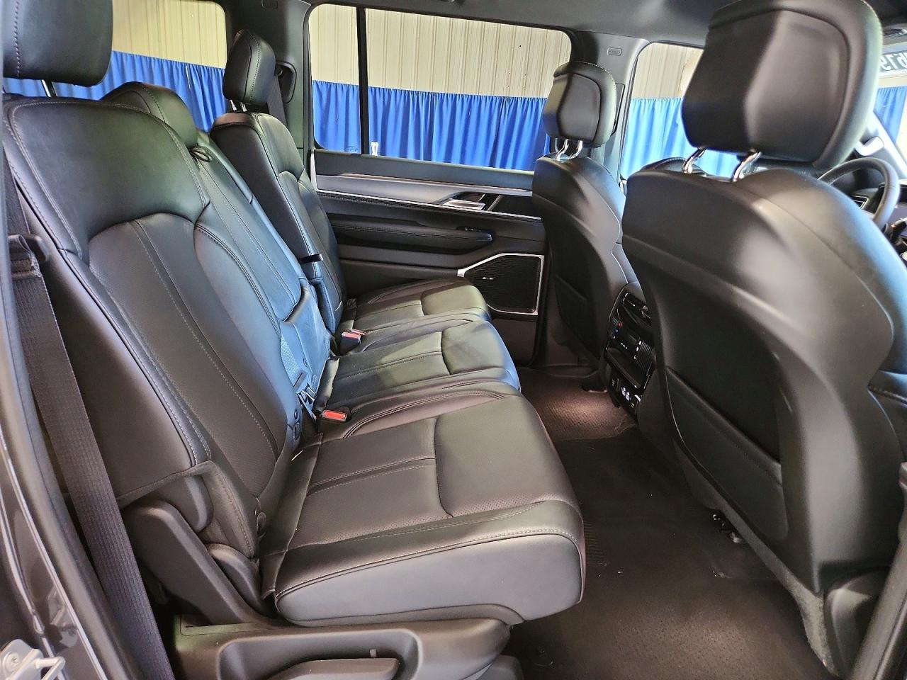 2026 JEEP GRAND WAGO