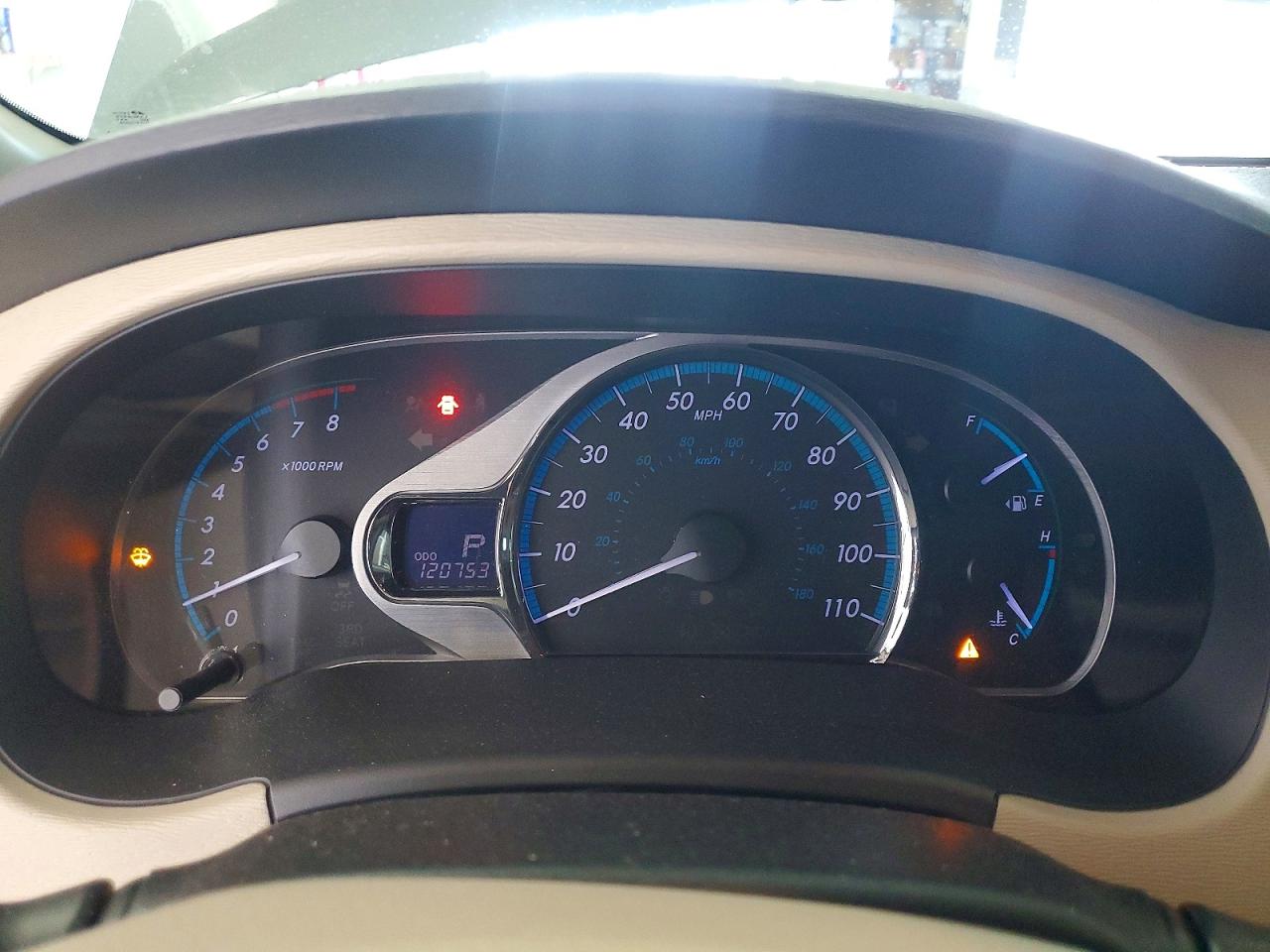 2014 TOYOTA SIENNA