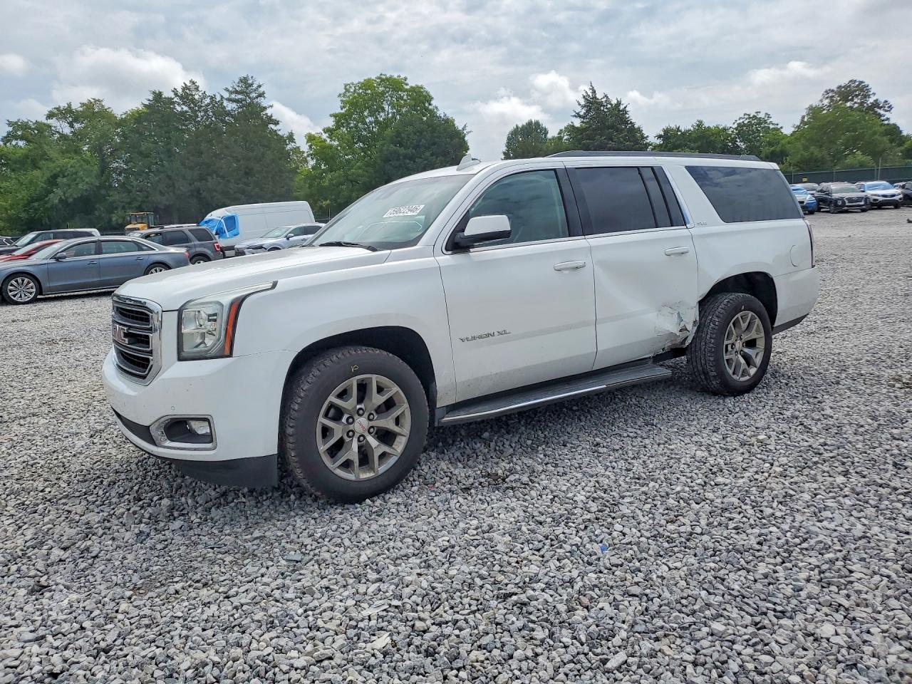 2016 GMC YUKON
