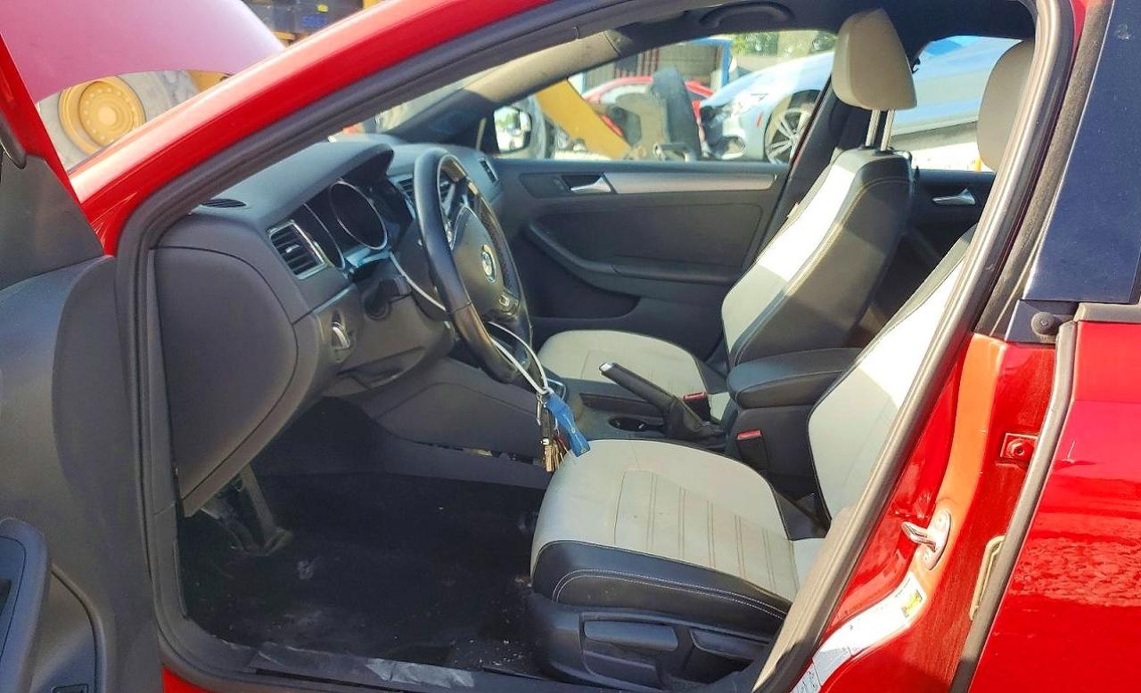 2016 VOLKSWAGEN JETTA