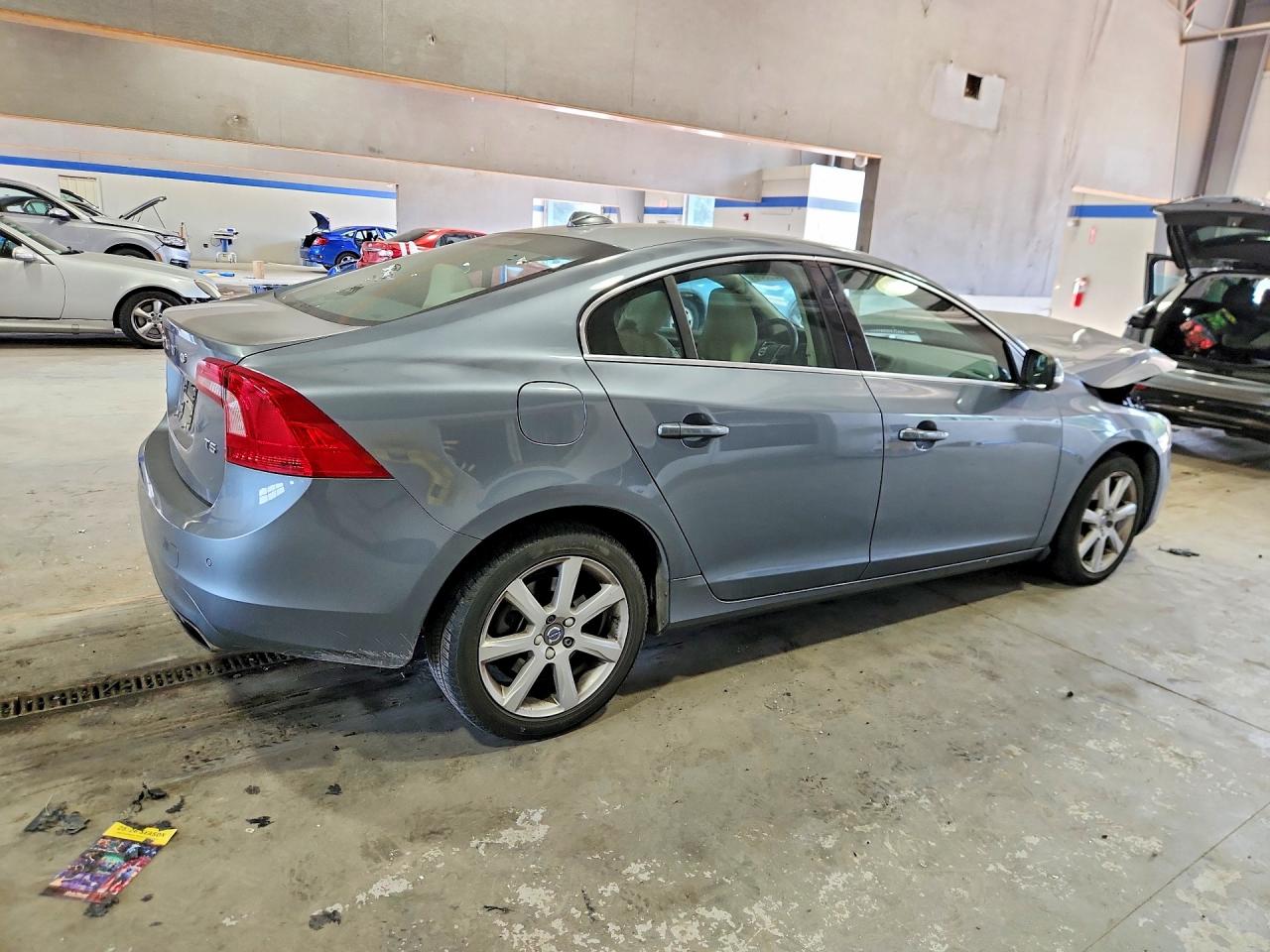 2016 VOLVO S60
