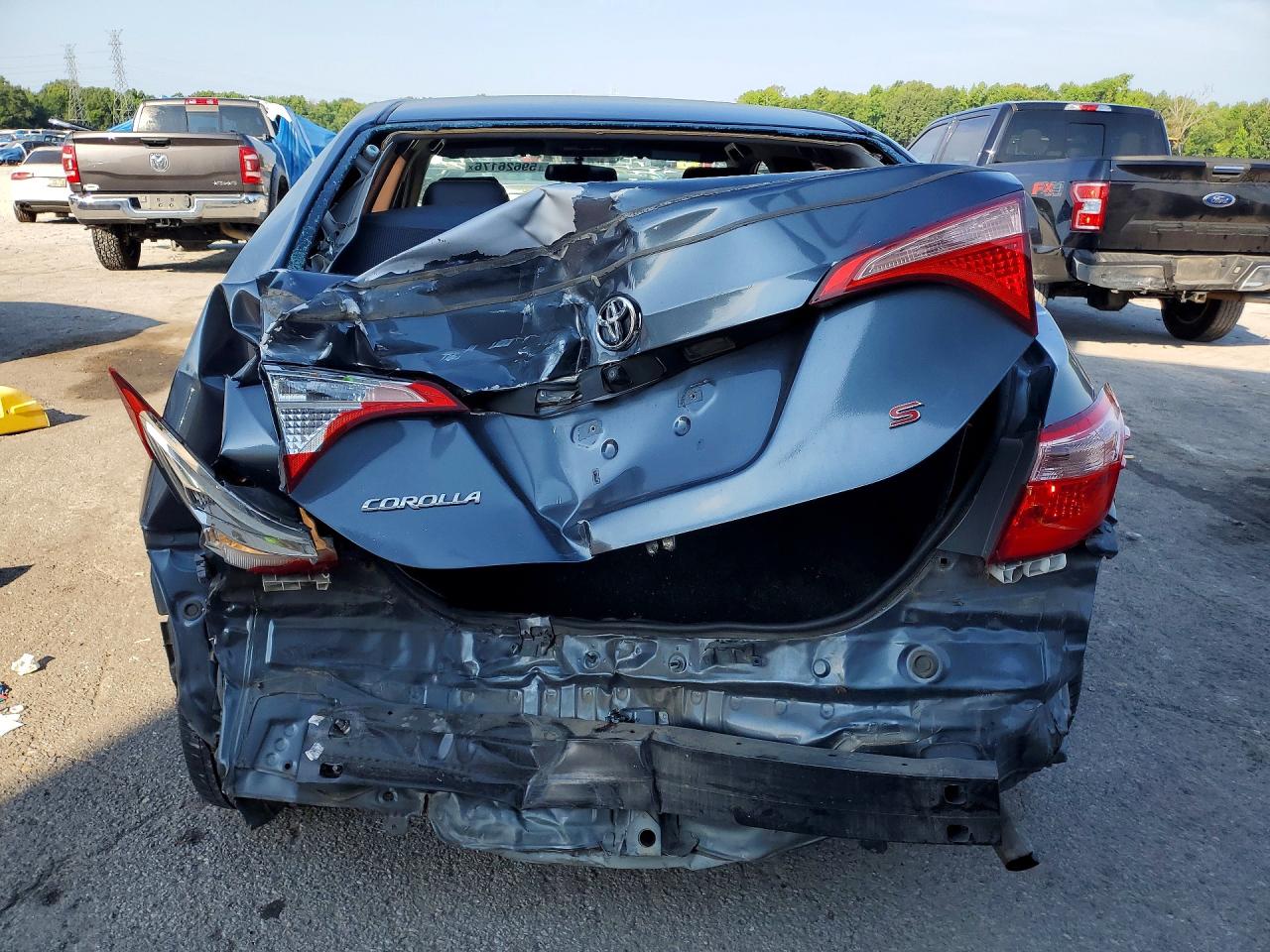 2016 TOYOTA COROLLA
