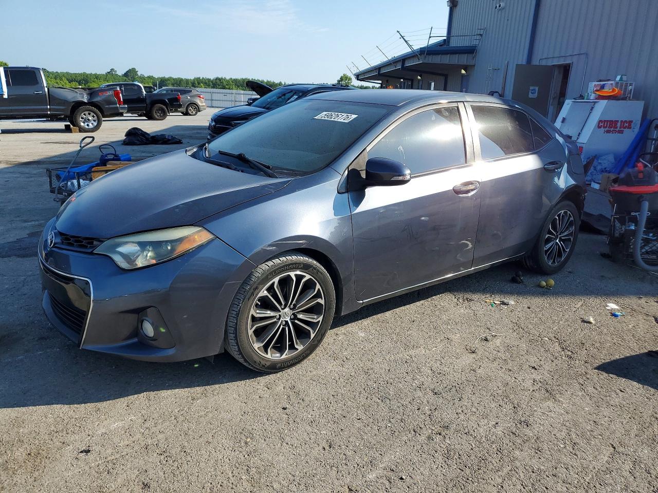 2016 TOYOTA COROLLA