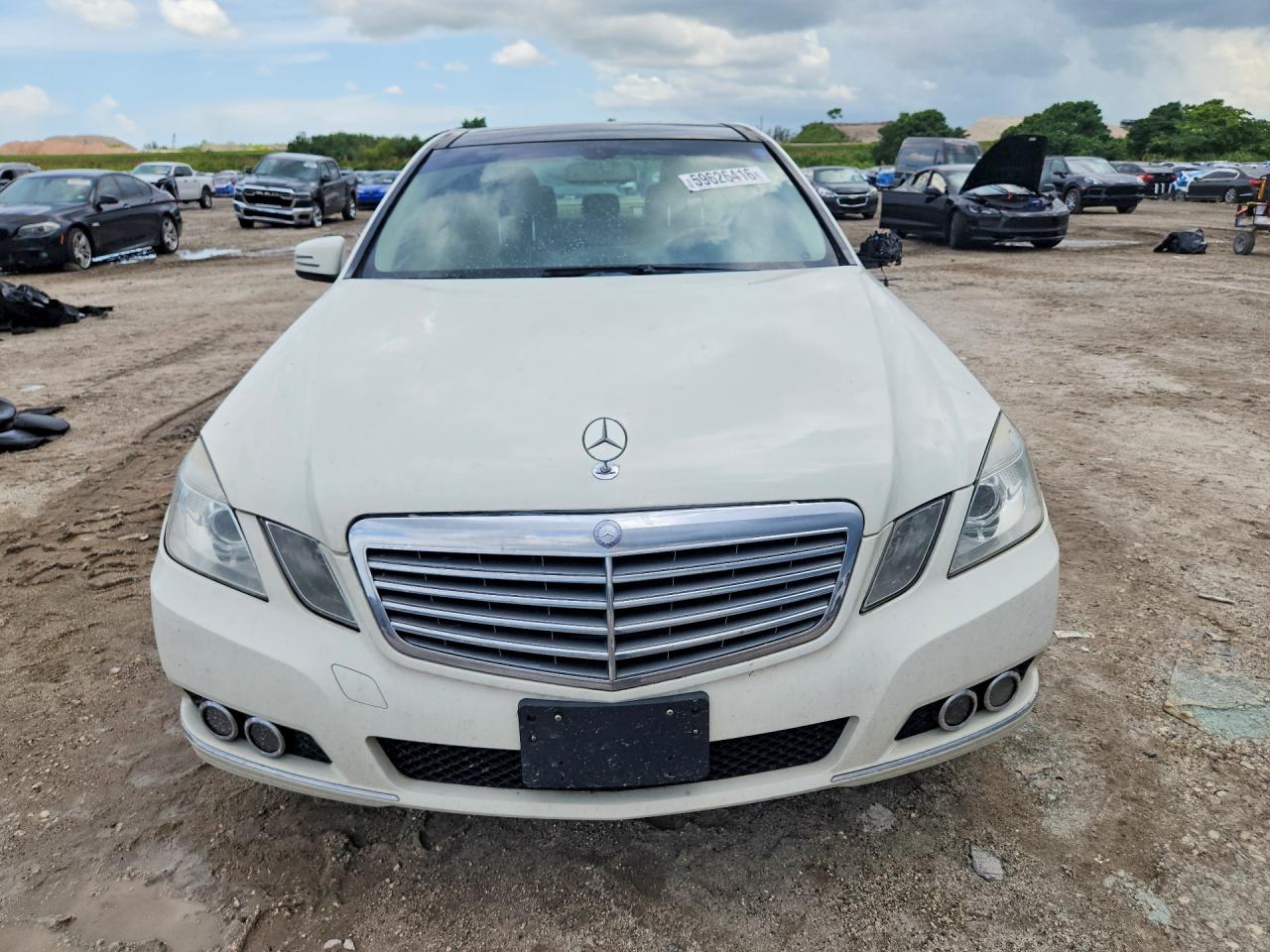 2010 MERCEDES-BENZ E-CLASS