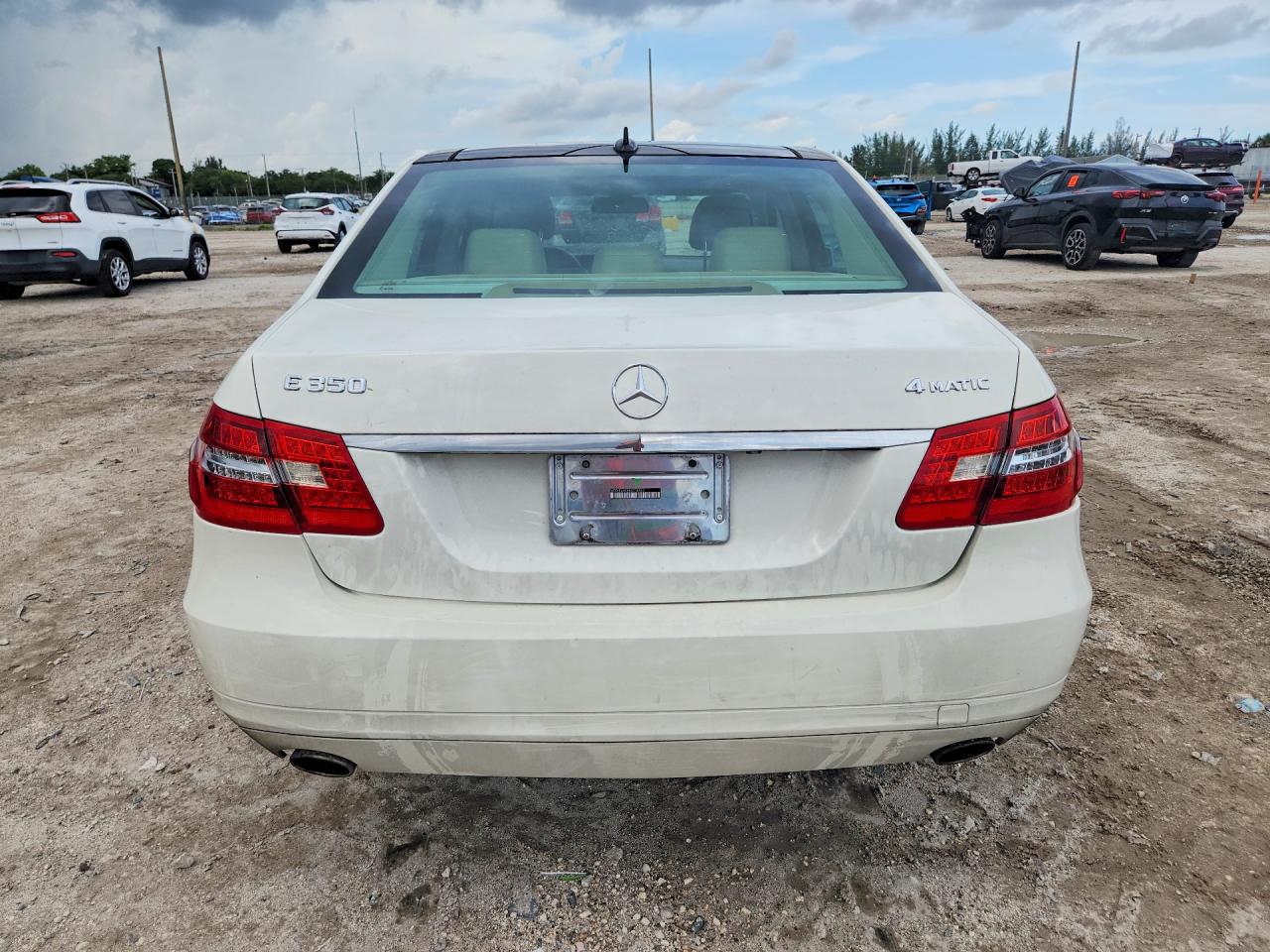2010 MERCEDES-BENZ E-CLASS
