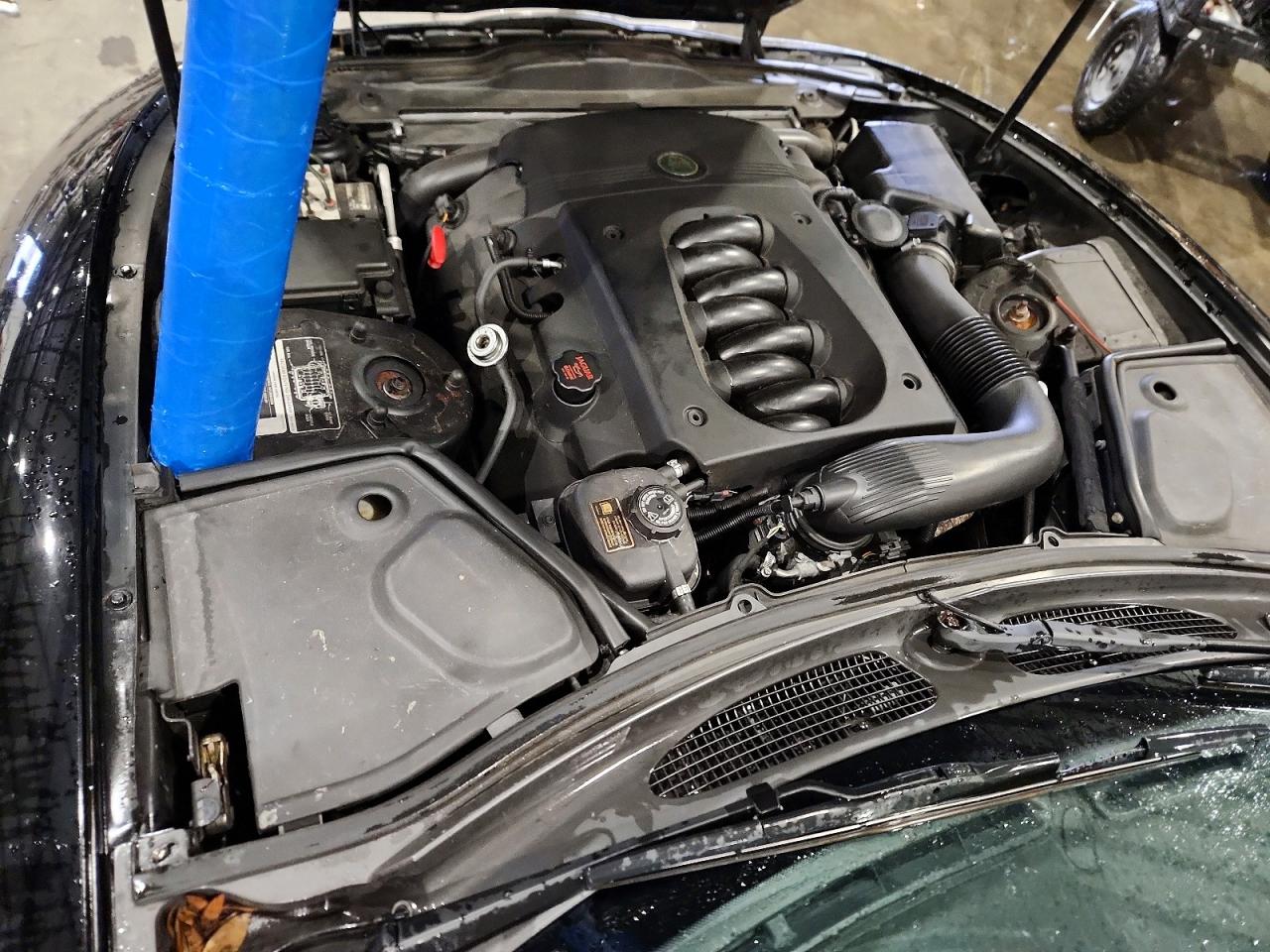 2004 JAGUAR XK8