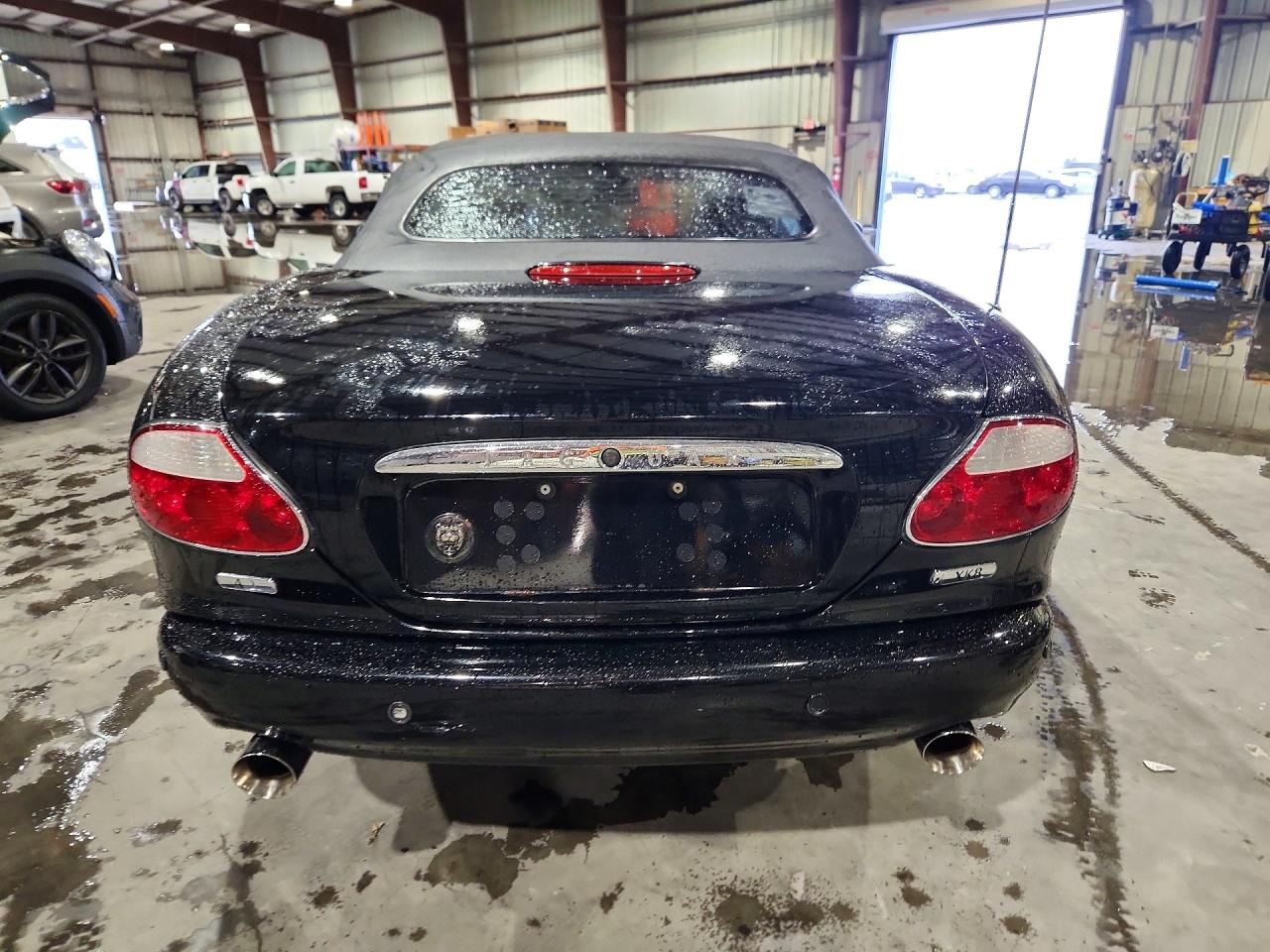 2004 JAGUAR XK8