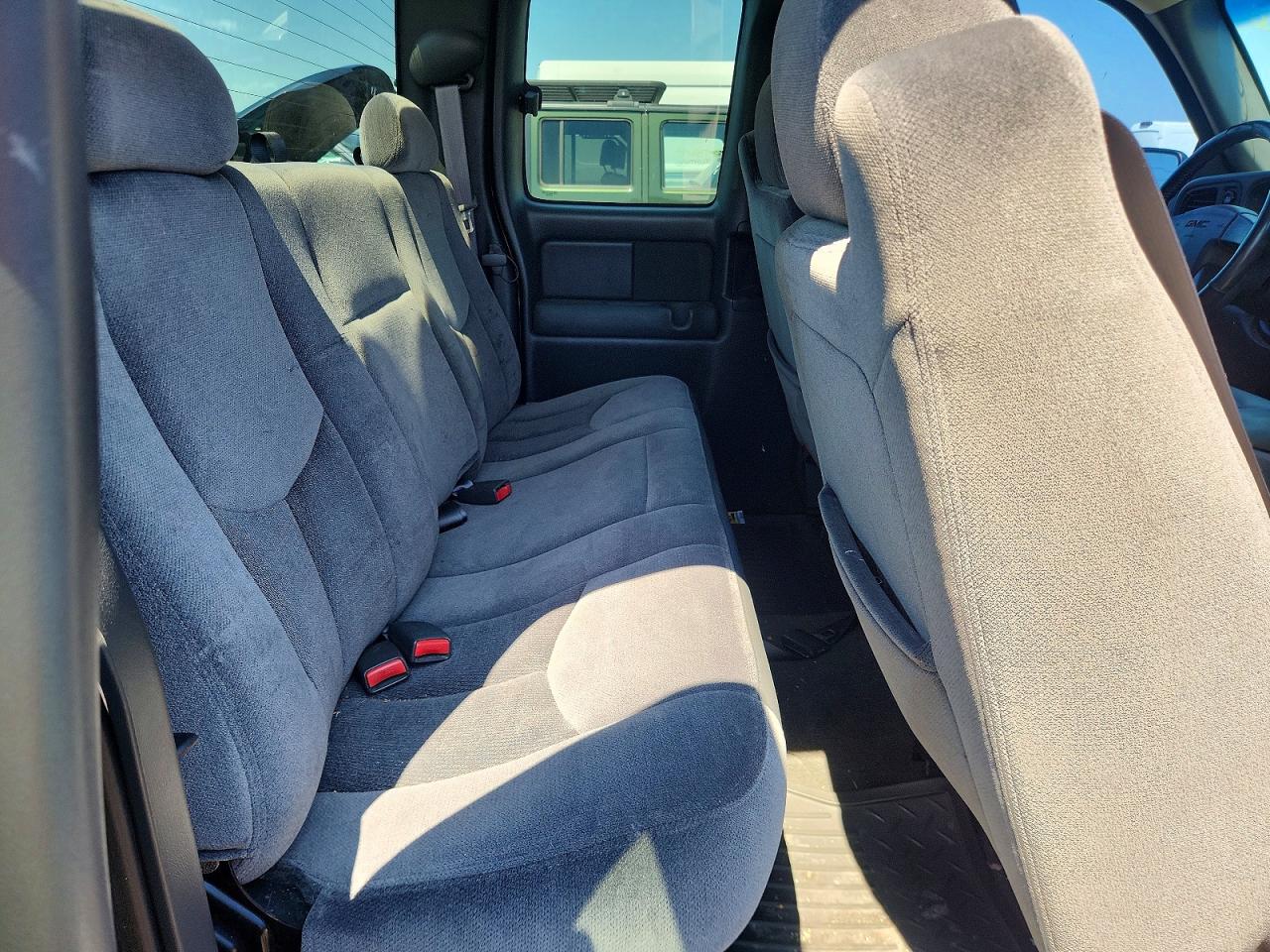 2003 GMC SIERRA