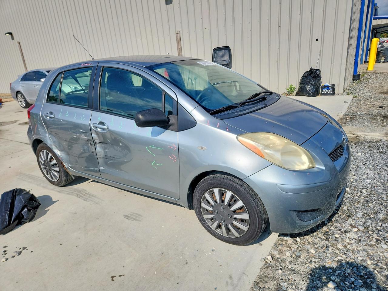 2010 TOYOTA YARIS