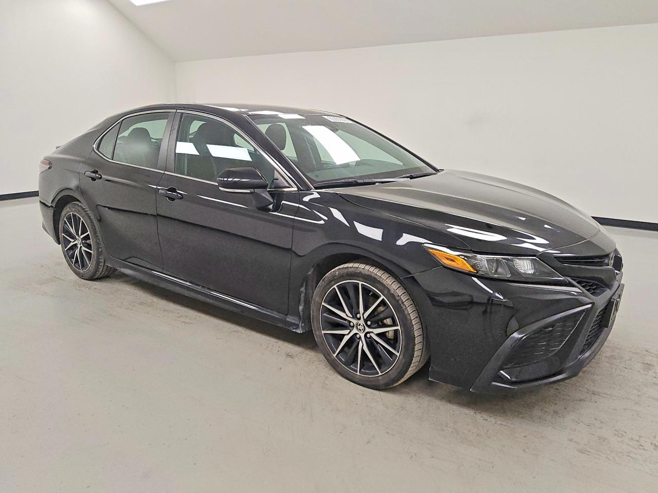 2023 TOYOTA CAMRY