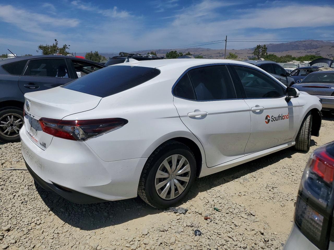 2023 TOYOTA CAMRY