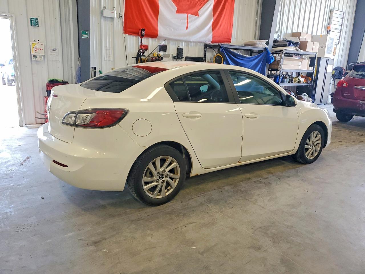 2013 MAZDA 3