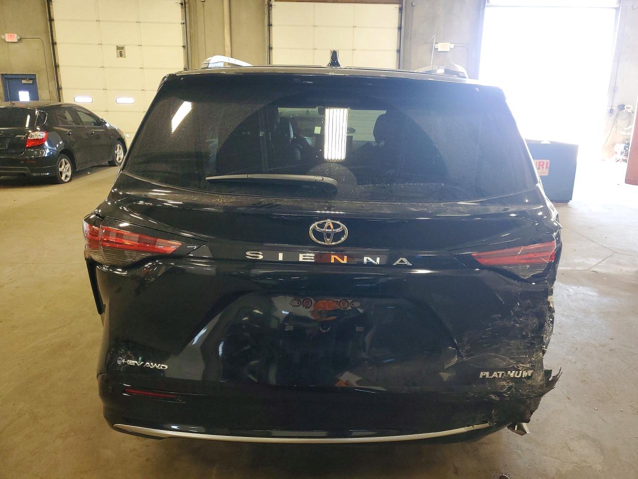 2026 TOYOTA SIENNA