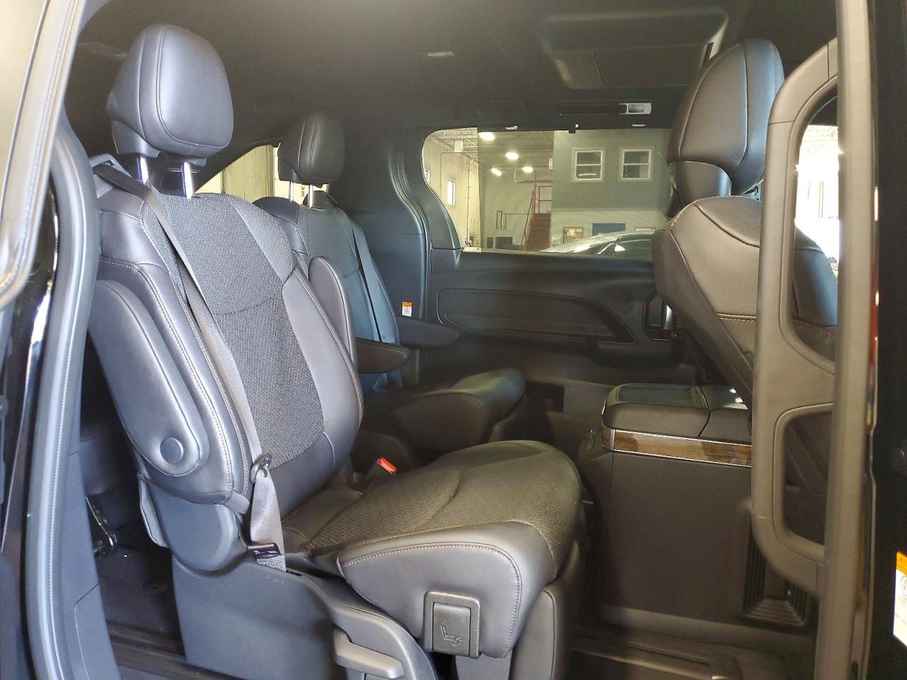 2026 TOYOTA SIENNA
