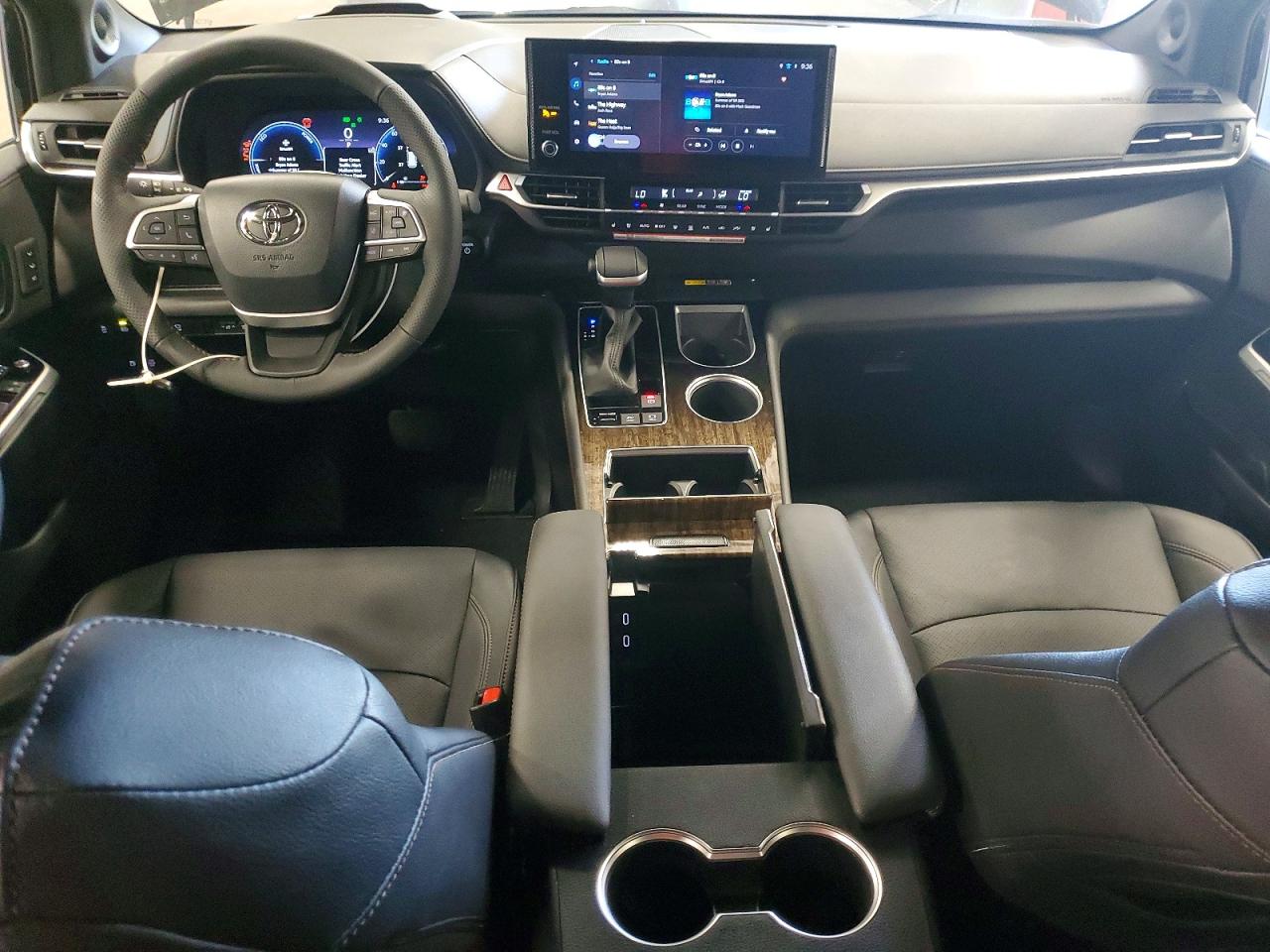2026 TOYOTA SIENNA