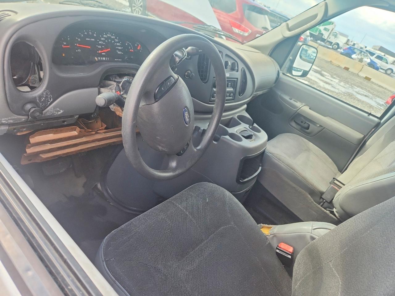 2004 FORD ECONOLINE