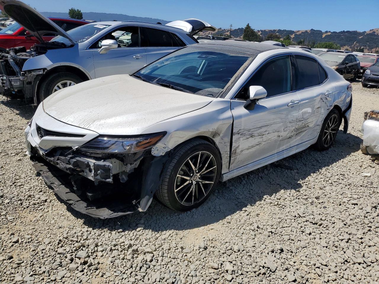 2022 TOYOTA CAMRY
