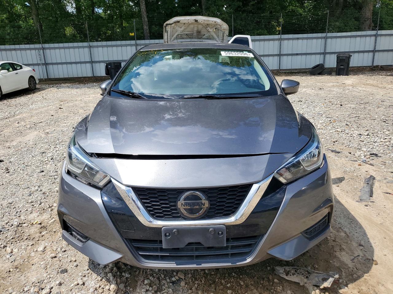 2021 NISSAN VERSA