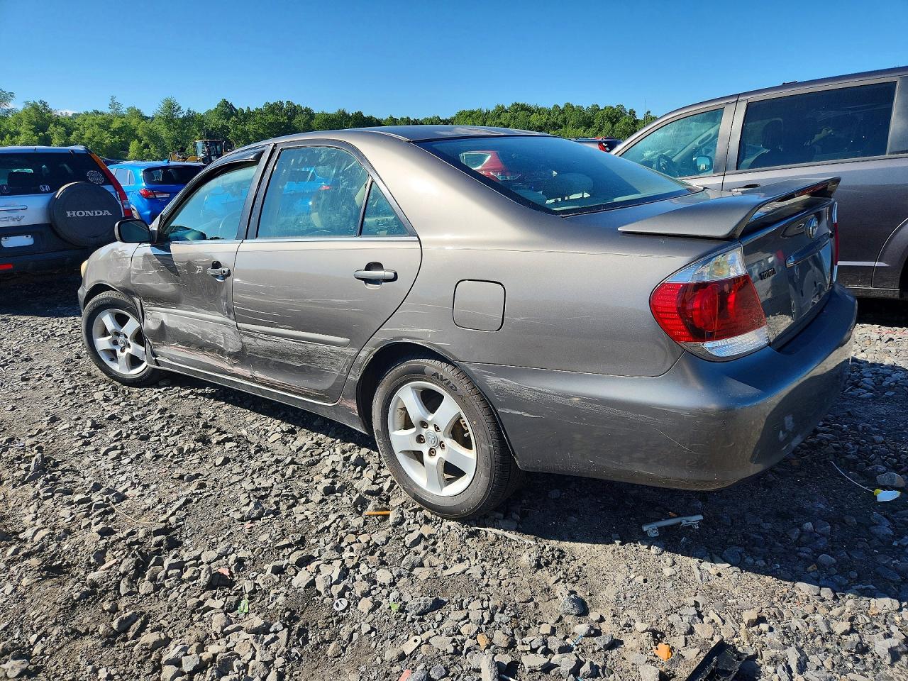 2005 TOYOTA CAMRY