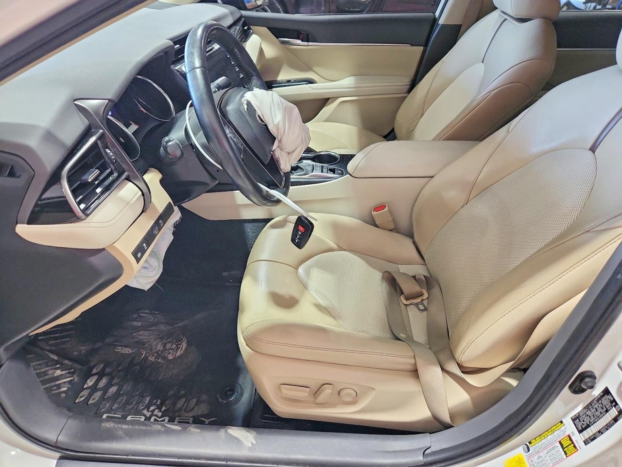 2020 TOYOTA CAMRY