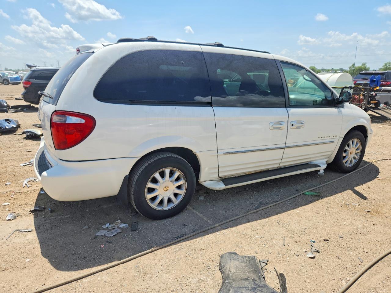 2001 CHRYSLER MINIVAN