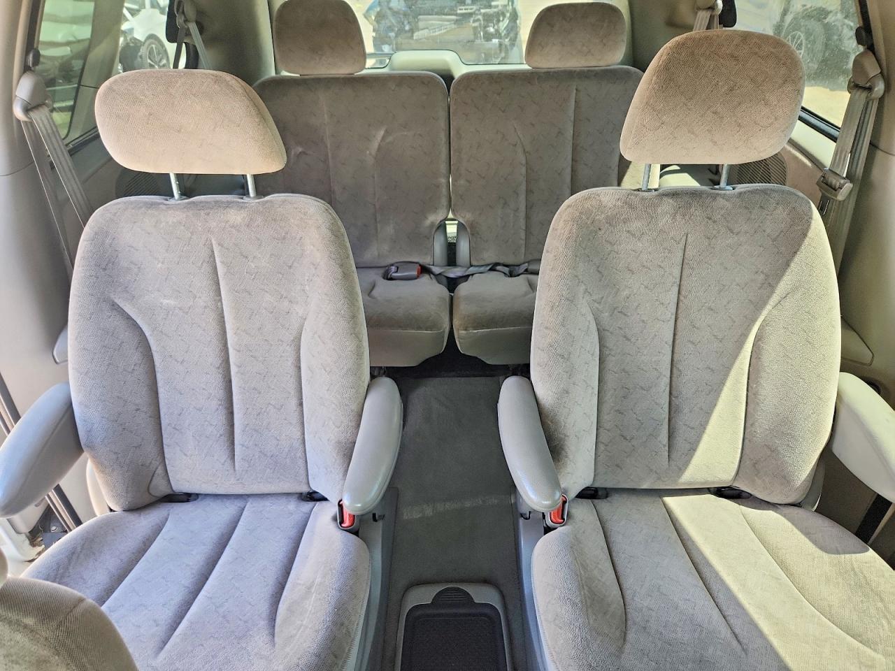 2001 CHRYSLER MINIVAN