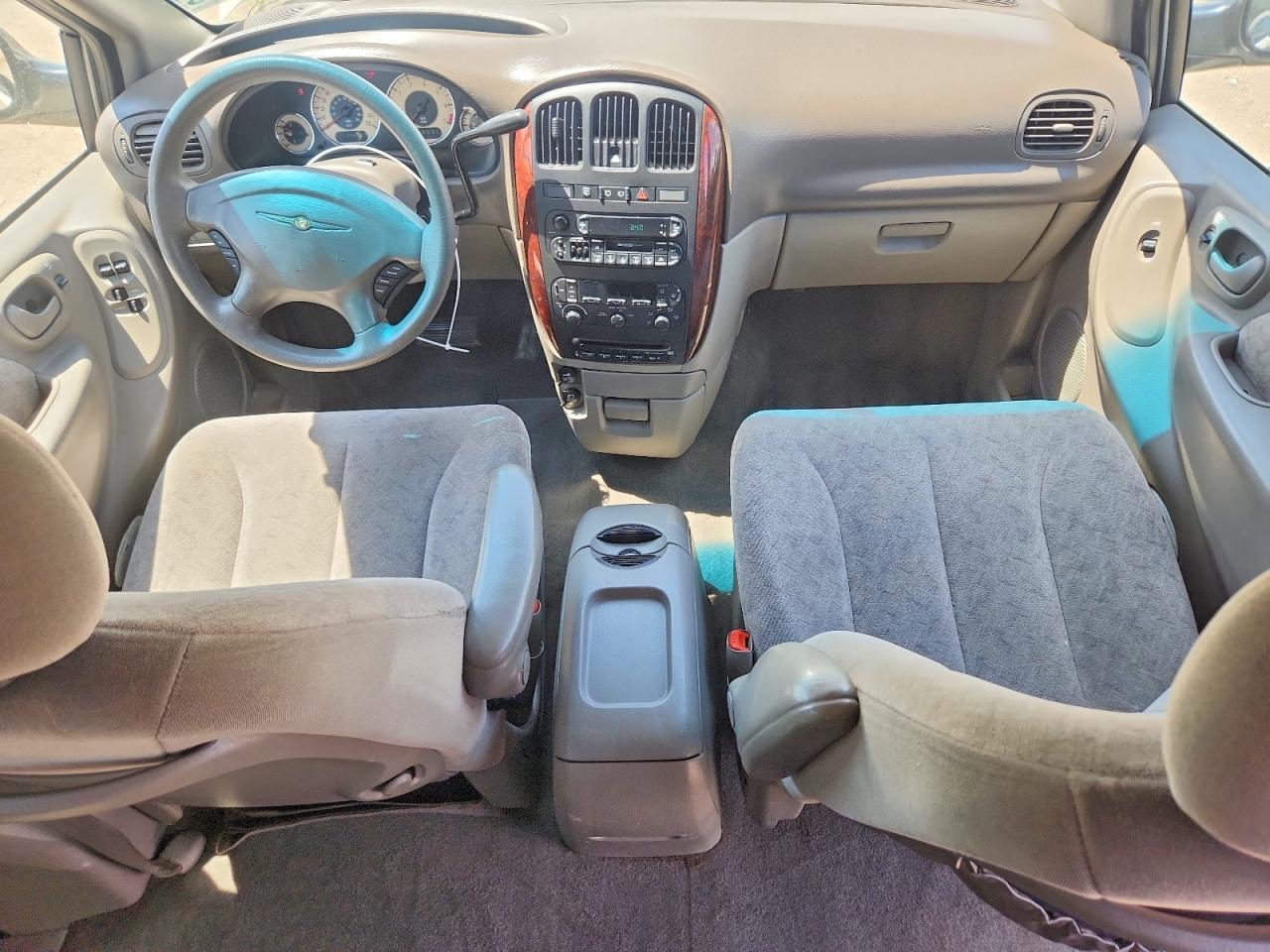 2001 CHRYSLER MINIVAN