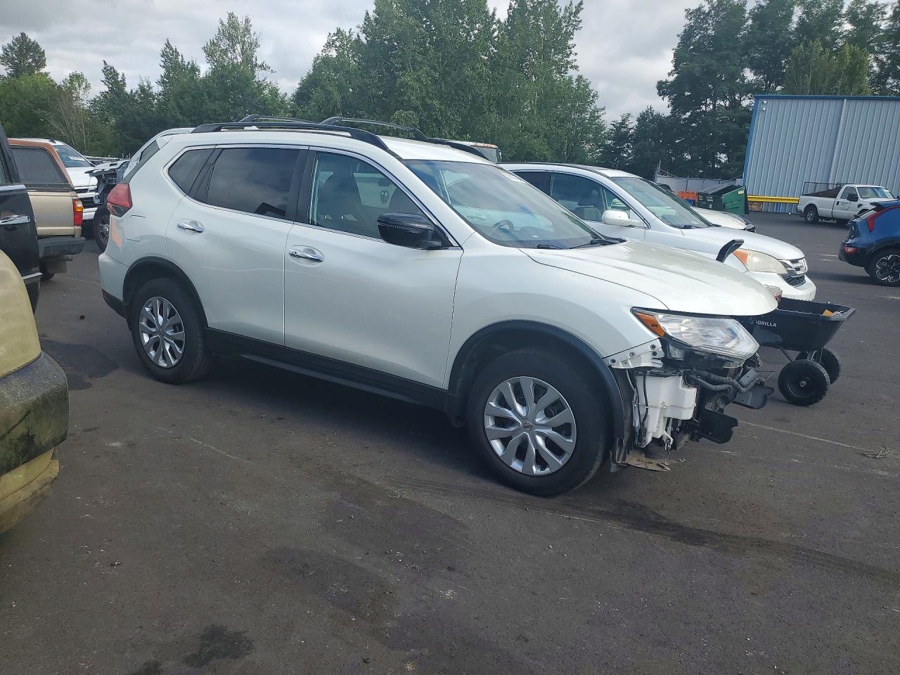 2017 NISSAN ROGUE