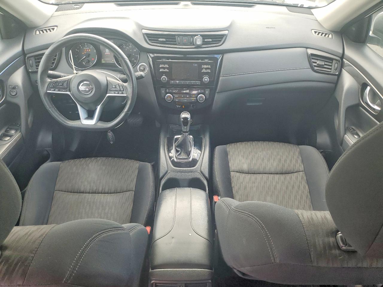 2017 NISSAN ROGUE