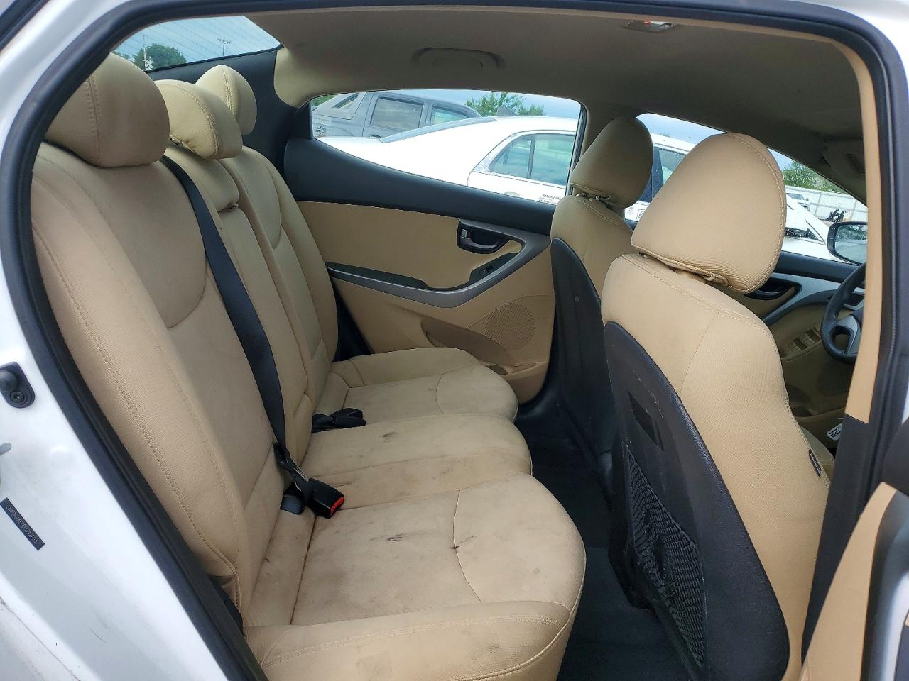 2013 HYUNDAI ELANTRA