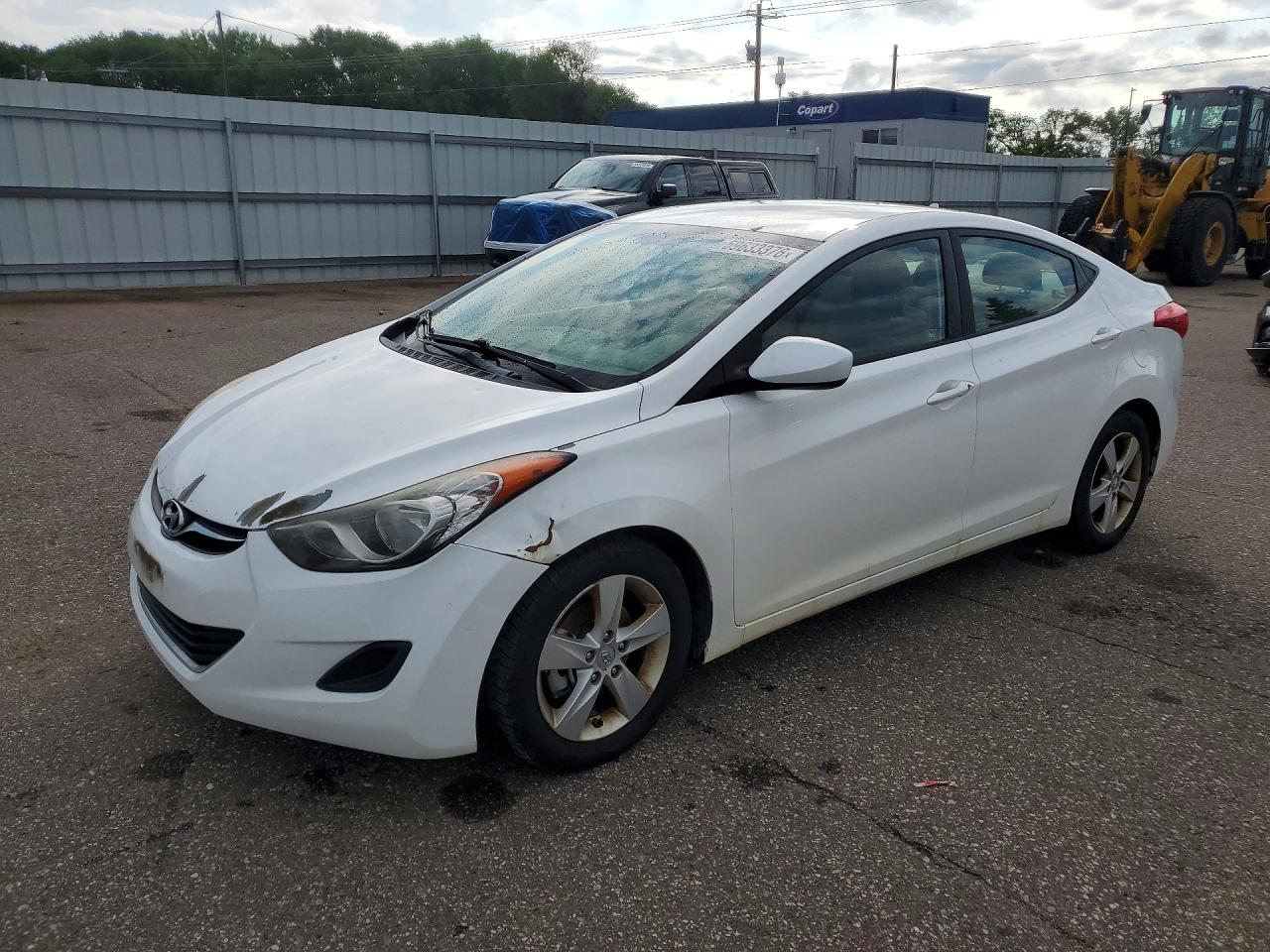 2013 HYUNDAI ELANTRA