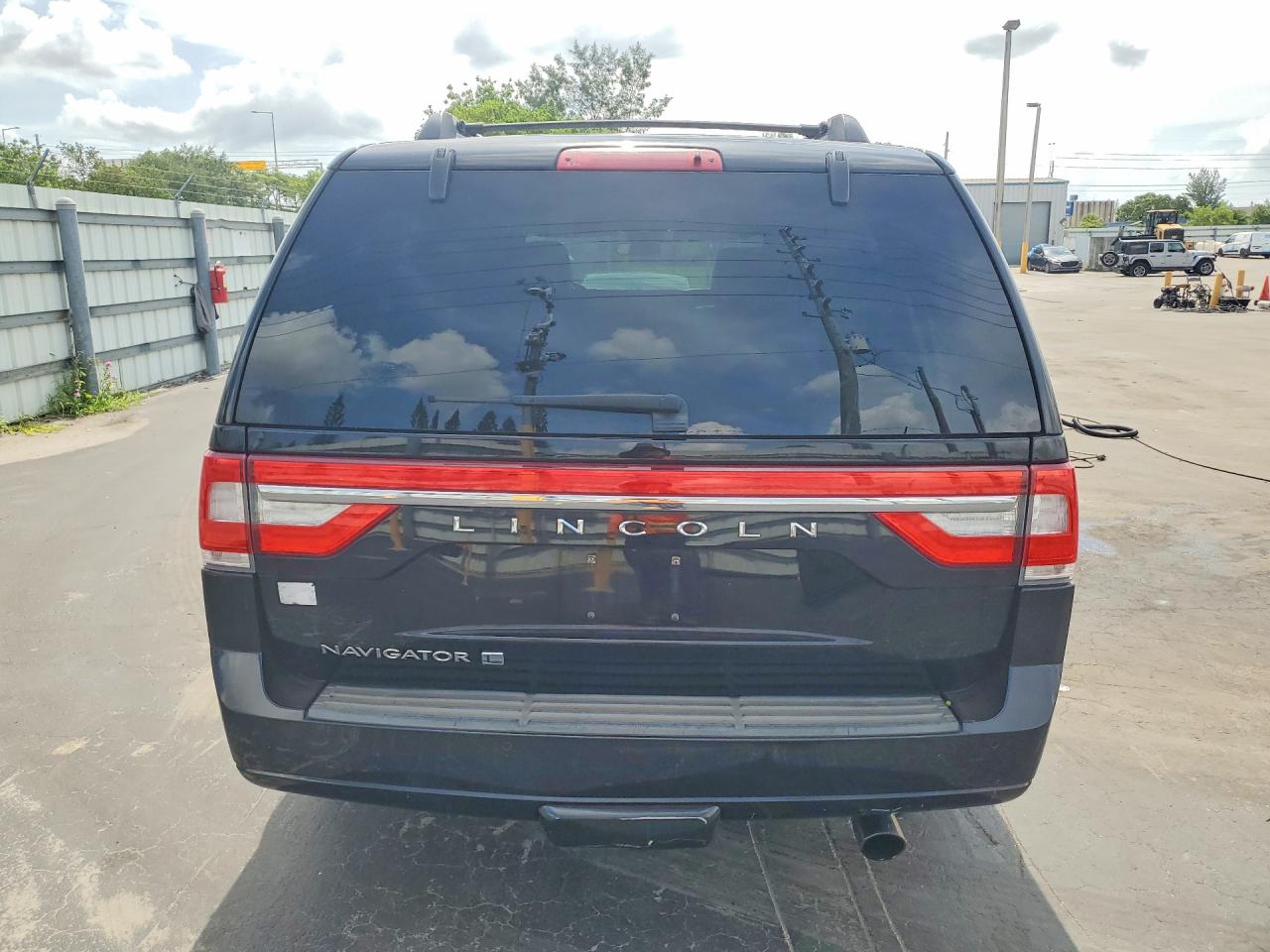 2017 LINCOLN NAVIGATOR