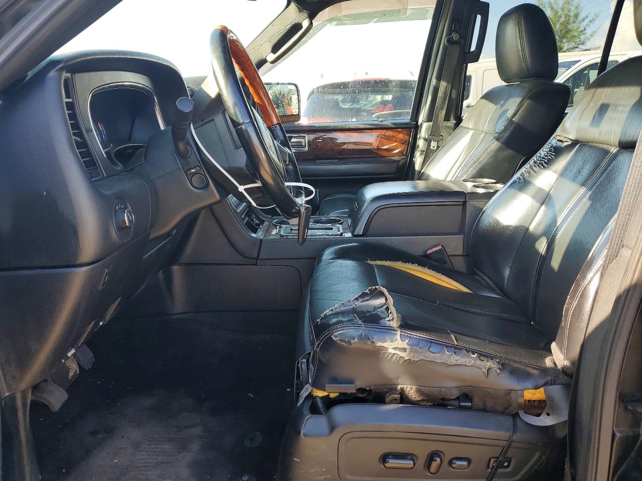 2017 LINCOLN NAVIGATOR
