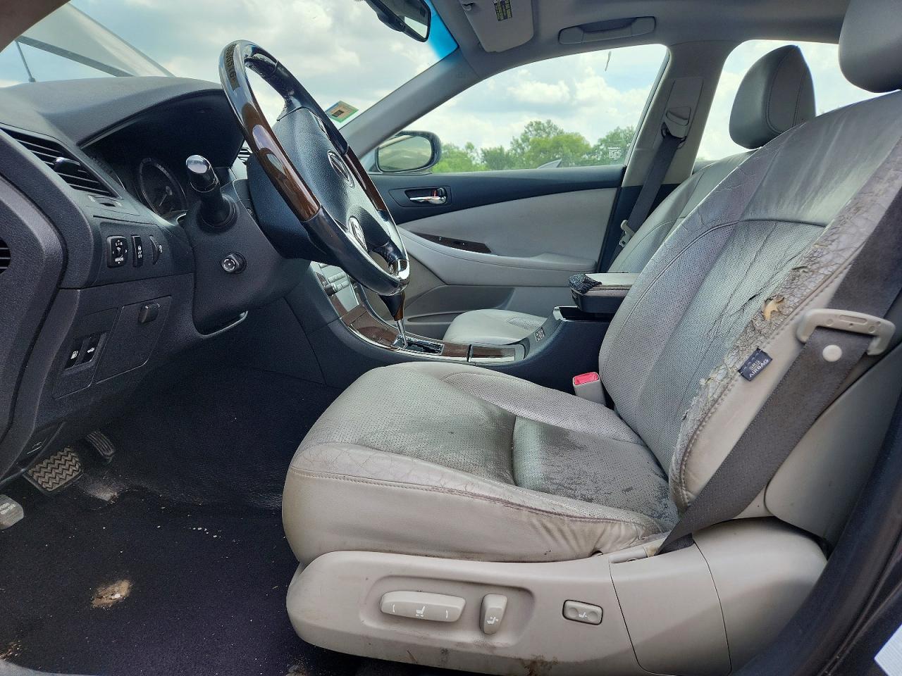 2011 LEXUS ES350