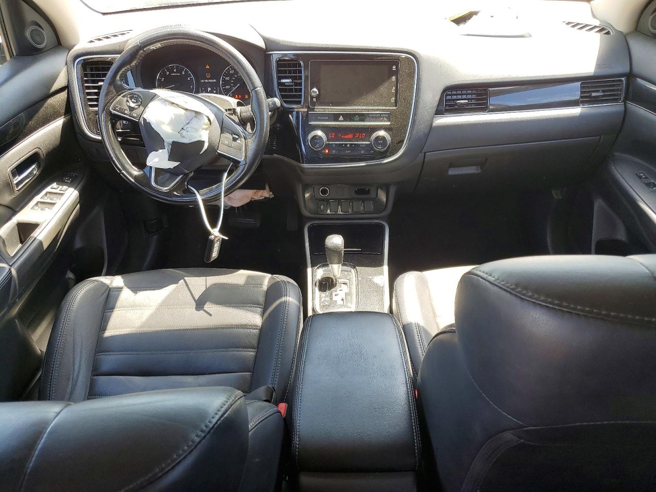 2019 MITSUBISHI OUTLANDER