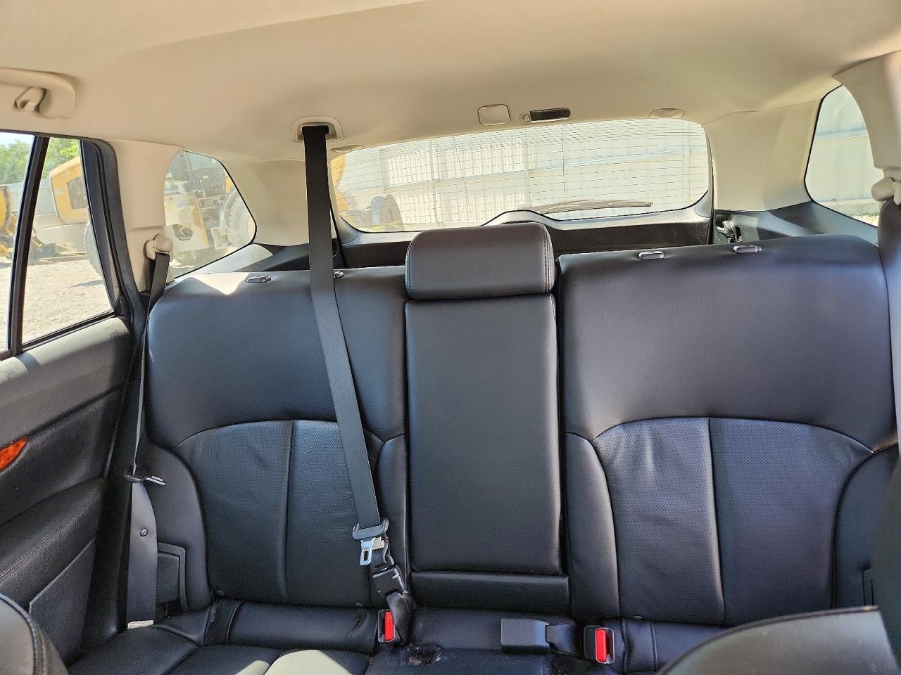 2011 SUBARU OUTBACK